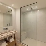 בית נופש Luxury With Heated Pool And Garden