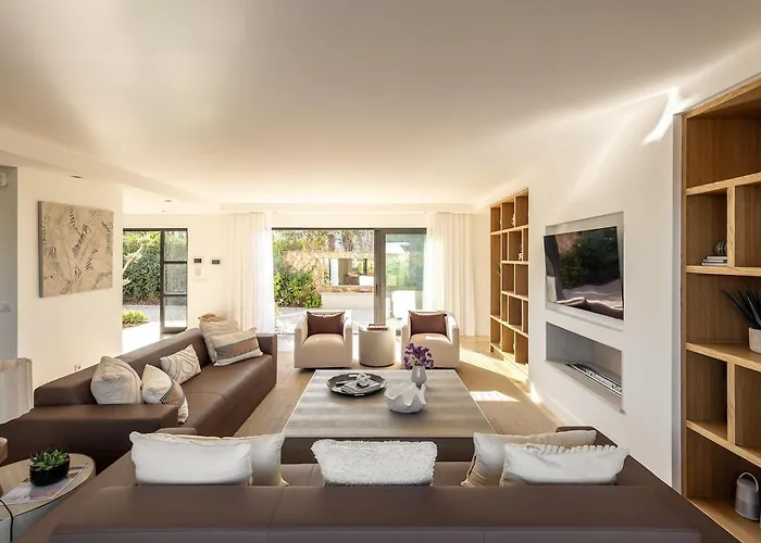 Luxury With Heated Pool And Garden Semesterbostad Faro