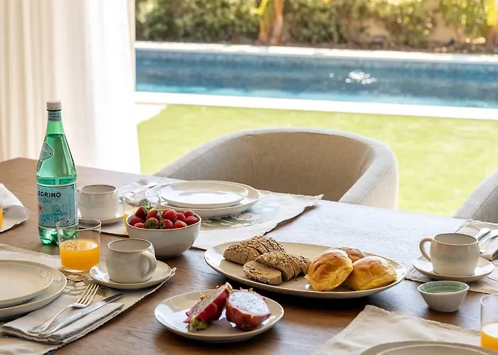 Semesterbostad Luxury With Heated Pool And Garden *