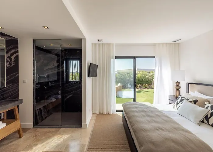 Luxury With Heated Pool And Garden Semesterbostad Faro