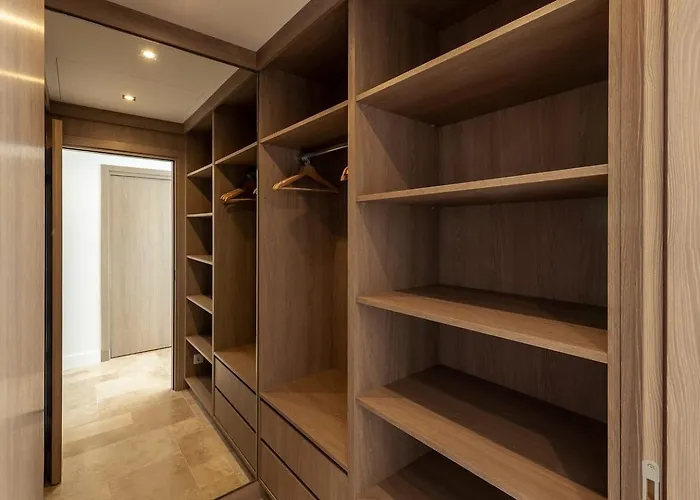 Luxury With Heated Pool And Garden Semesterbostad *