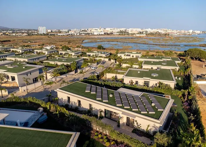 Luxury With Heated Pool And Garden *