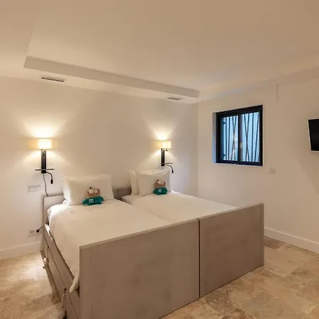 Luxury With Heated Pool And Garden Distrikt Faro